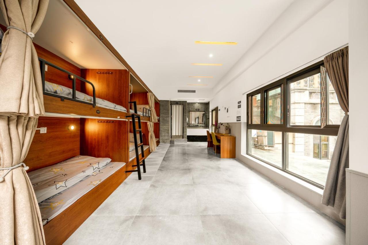 Riverside International Youth Hostel阅江老院青年旅舍 تشونغتشينغ المظهر الخارجي الصورة