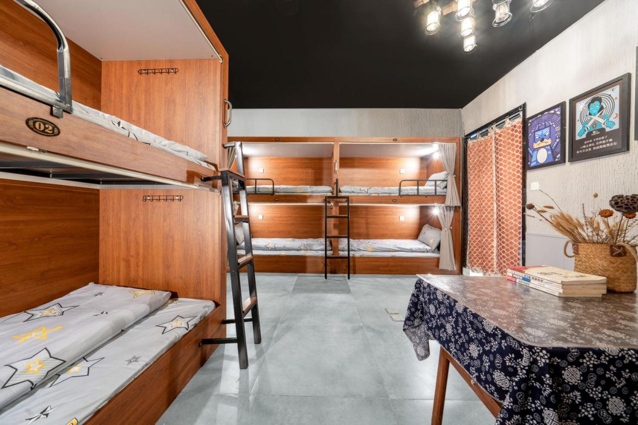 Riverside International Youth Hostel阅江老院青年旅舍 تشونغتشينغ المظهر الخارجي الصورة